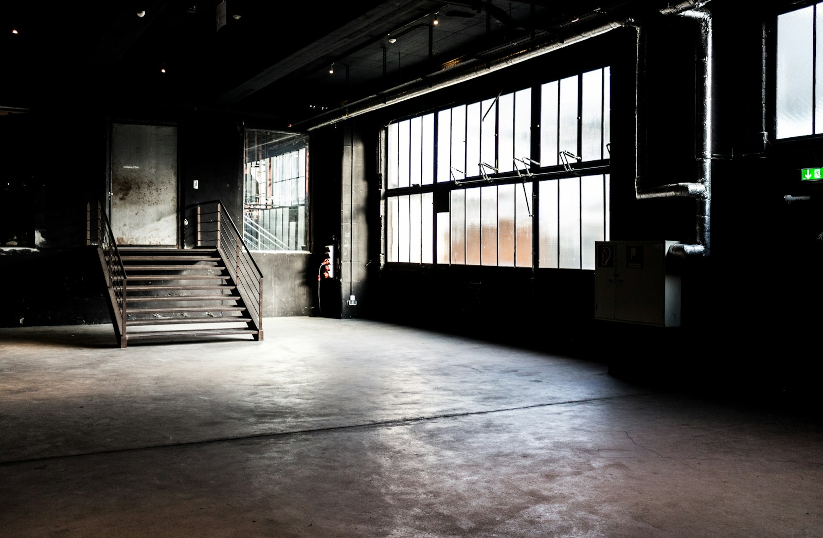 The training floor before a class